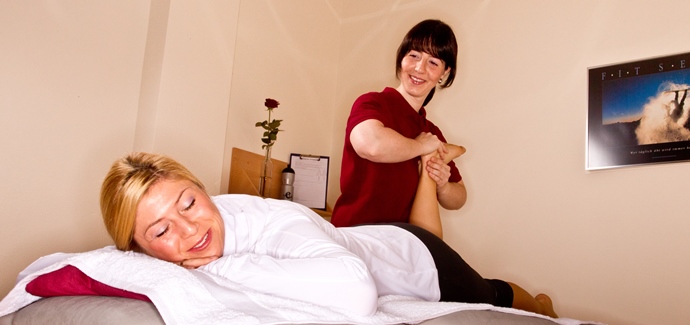 Manuelle Therapie Fuß 690x325